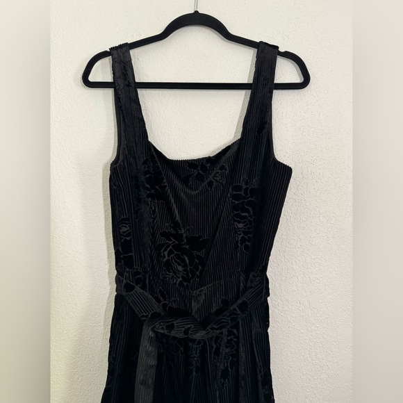 Anthropologie Moulinette Soeurs Noir Velvet Burnout Wide Leg Jumpsuit 12 NEW - Picture 5 of 10